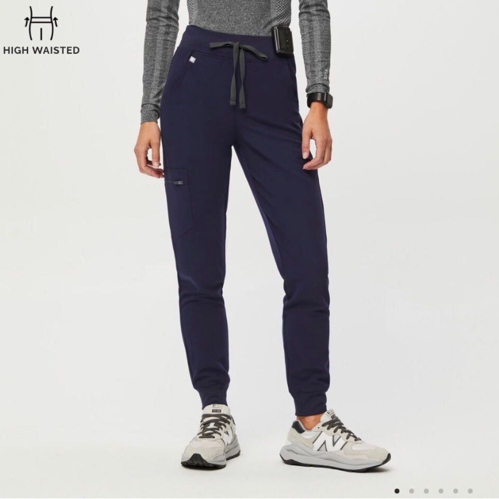 FIGS Jogger Scrub Pants
